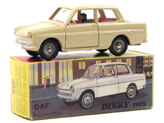 Lot 681 - DINKY TOYS FRANCE (1)