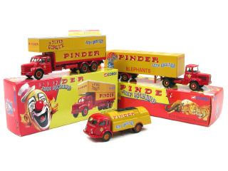 Lot 462 - CORGI TOYS (GB) (3)