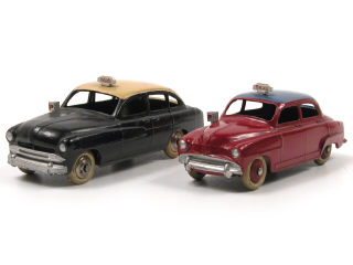 Lot 706 - DINKY TOYS (FRANCE) (2)