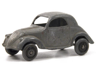 Lot 612 - DINKY TOYS (FRANCE) (1)