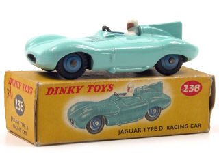 Lot 492 - DINKY TOYS (GB) (1)