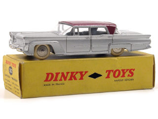 Lot 653 - DINKY TOYS FRANCE (1)