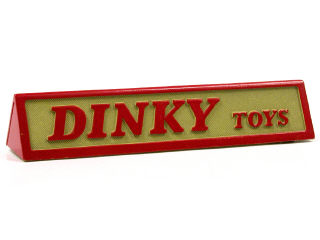 Lot 609 - DINKY TOYS FRANCE (1)