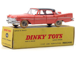 Lot 657 - DINKY TOYS FRANCE (1)