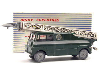 Lot 554 - DINKY TOYS GB (1)