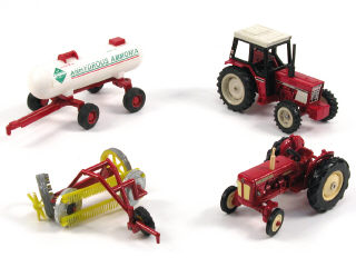 Lot 328 - ERTL (USA) (4)