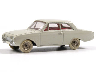 Lot 245 - DINKY TOYS FRANCE (1)