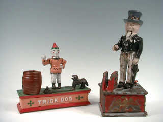 Lot 701 - DIVERS (2)