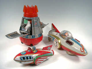 Lot 824 - DIVERS (3)