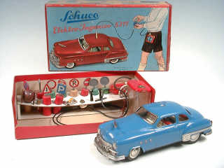 Lot 691 - SCHUCO (1)