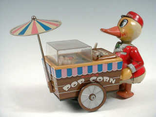 Lot 715 - BATTERY TOYS (1)