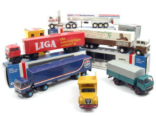 Lot 361 - LION-CAR & CONRAD (6)