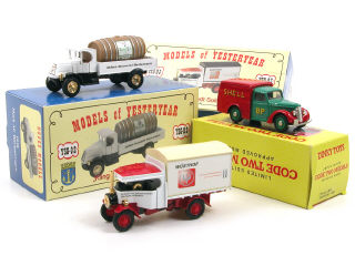 Lot 281 - MATCHBOX - MODELS OF YESTERYEAR & DINKY MATCHBOX (3)