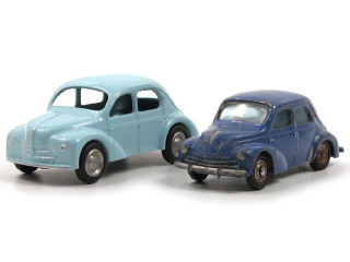 Lot 366 - LION-CAR & TEKNO (2)