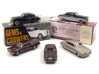Lot 298 - GEMS & COBWEBS & DIVERS (5)