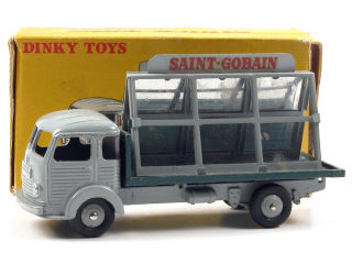 Lot 340 - DINKY TOYS FRANCE (1)