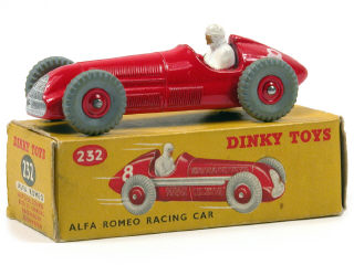 Lot 839 - DINKY TOYS (GB) (1)