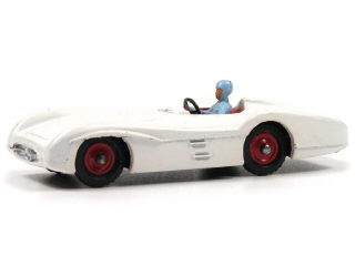 Lot 858 - DINKY TOYS (GB) (1)