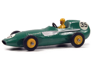 Lot 861 - DINKY TOYS GB (1)