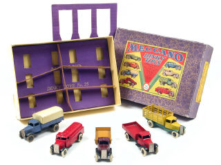 Lot 996 - DINKY TOYS GB (6)