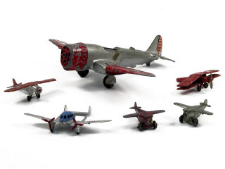 Lot 478 - DIVERS (6)
