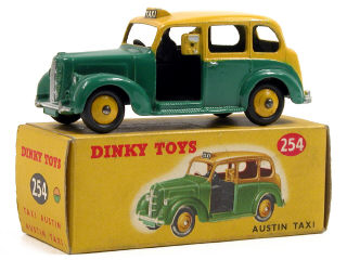 Lot 947 - DINKY TOYS GB (1)