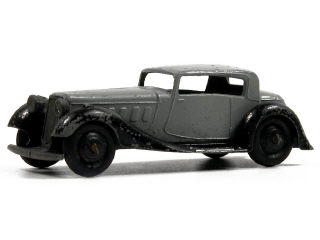 Lot 901 - DINKY TOYS GB (1)