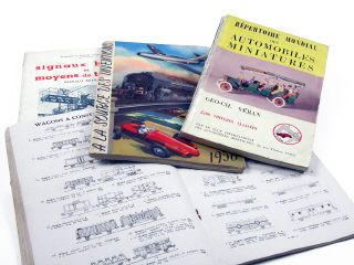 Lot 597 - EDITION & R.M.A. (3)