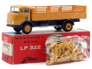Lot 747 - TEKNO (DANEMARK) (1)