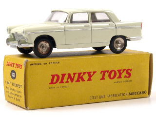 Lot 204 - DINKY TOYS FRANCE (1)