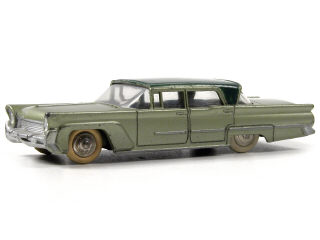 Lot 193 - DINKY TOYS (FRANCE) (1)