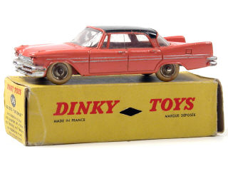 Lot 188 - DINKY TOYS FRANCE (1)