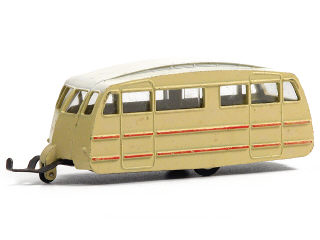 Lot 267 - DINKY TOYS FRANCE (1)