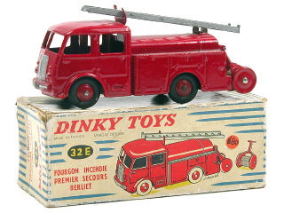 Lot 305 - DINKY TOYS (FRANCE) (1)