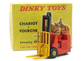Lot 359 - DINKY TOYS (FRANCE) (1)