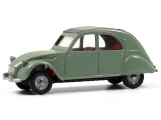 Lot 303 - DINKY TOYS FRANCE (1)