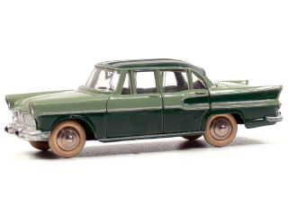 Lot 214 - DINKY TOYS (FRANCE) (1)