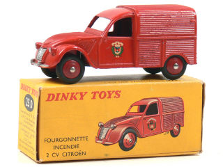 Lot 311 - DINKY TOYS FRANCE (1)