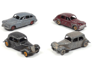 Lot 388 - DINKY TOYS FRANCE (4)
