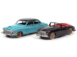 Lot 371 - DINKY TOYS (FRANCE) (2)