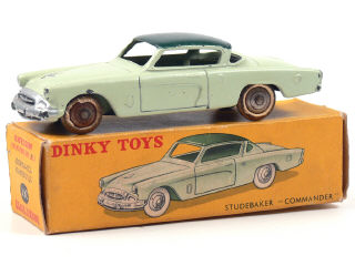 Lot 237 - DINKY TOYS FRANCE (1)