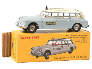 Lot 125 - DINKY TOYS (FRANCE) (1)