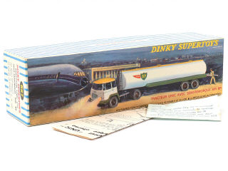 Lot 256 - DINKY TOYS (FRANCE) (1)