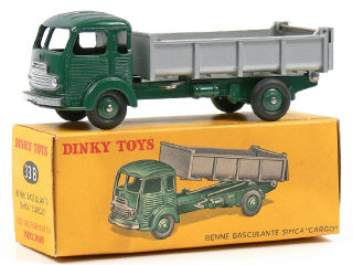 Lot 205 - DINKY TOYS (FRANCE) (1)