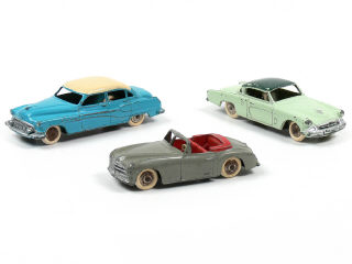 Lot 285 - DINKY TOYS FRANCE (3)
