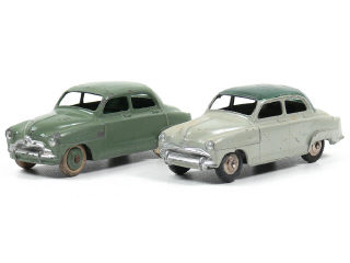 Lot 252 - DINKY TOYS (FRANCE) (2)