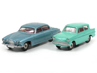 Lot 329 - DINKY TOYS (GB) (2)