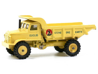Lot 327 - DINKY TOYS GB (1)