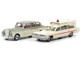 Lot 333 - DINKY TOYS (GB) (2)