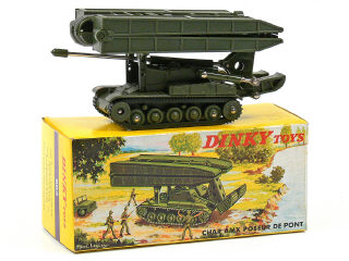 Lot 238 - DINKY TOYS FRANCE (1)